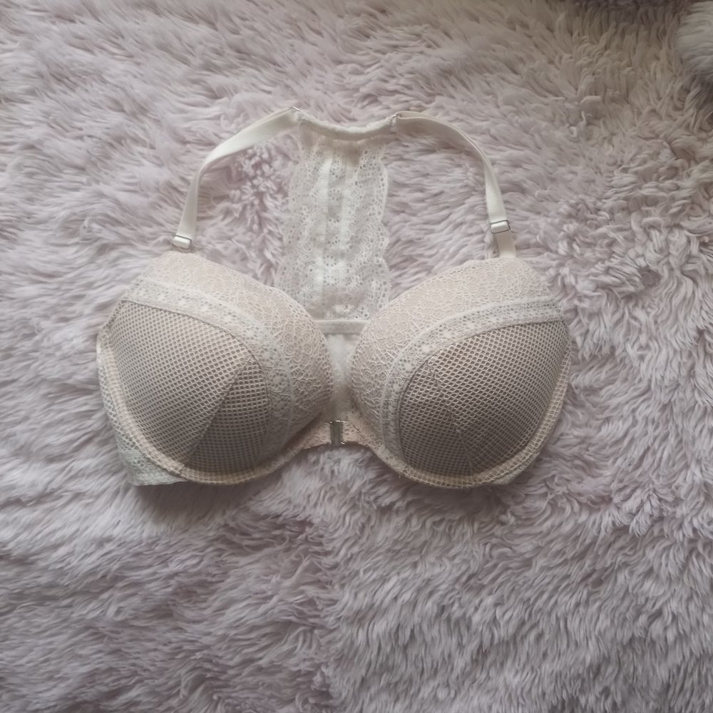 NWOT Victoria's Secret Tan & White Net Front Closure Racerback Bra